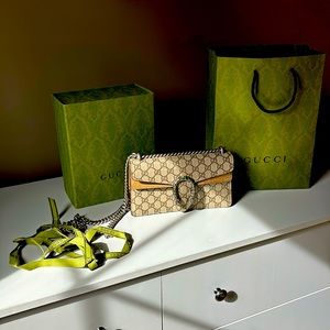 Brand new Gucci purse! I have all the boxes gifts wrap etc!